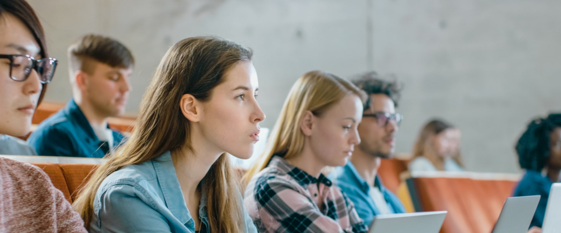 What are the characteristics of digital marketing explain its merits and demerits?